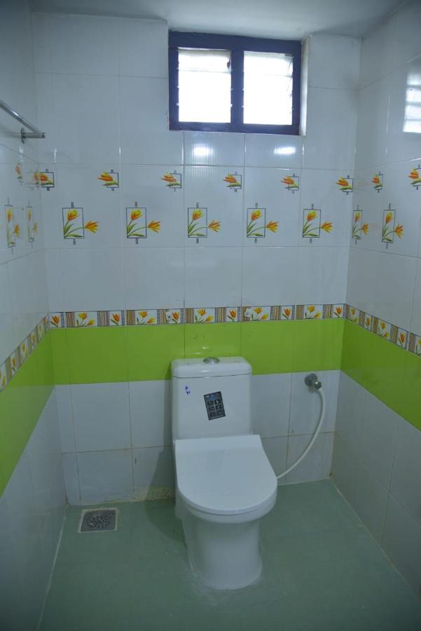 Aqua Green Home Stay Munroe Island Bagian luar foto